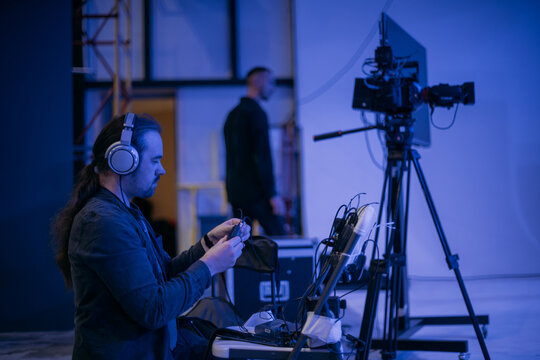 Metteur en scène événementiel sur plateau tv