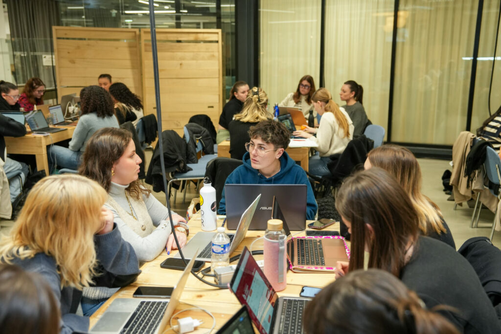 étudiants en mode projet